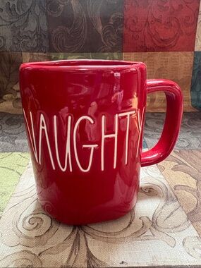🛍️2/$20🛍️Rae Dunn ‘NAUGHTY/NICE’ Mug